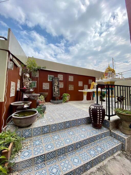 Ratanawong Place 823 Bangkok Eksteriør bilde